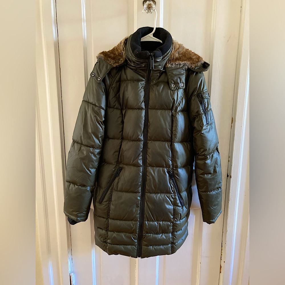 Ladies winter coat with hood. HFX. Gently used.